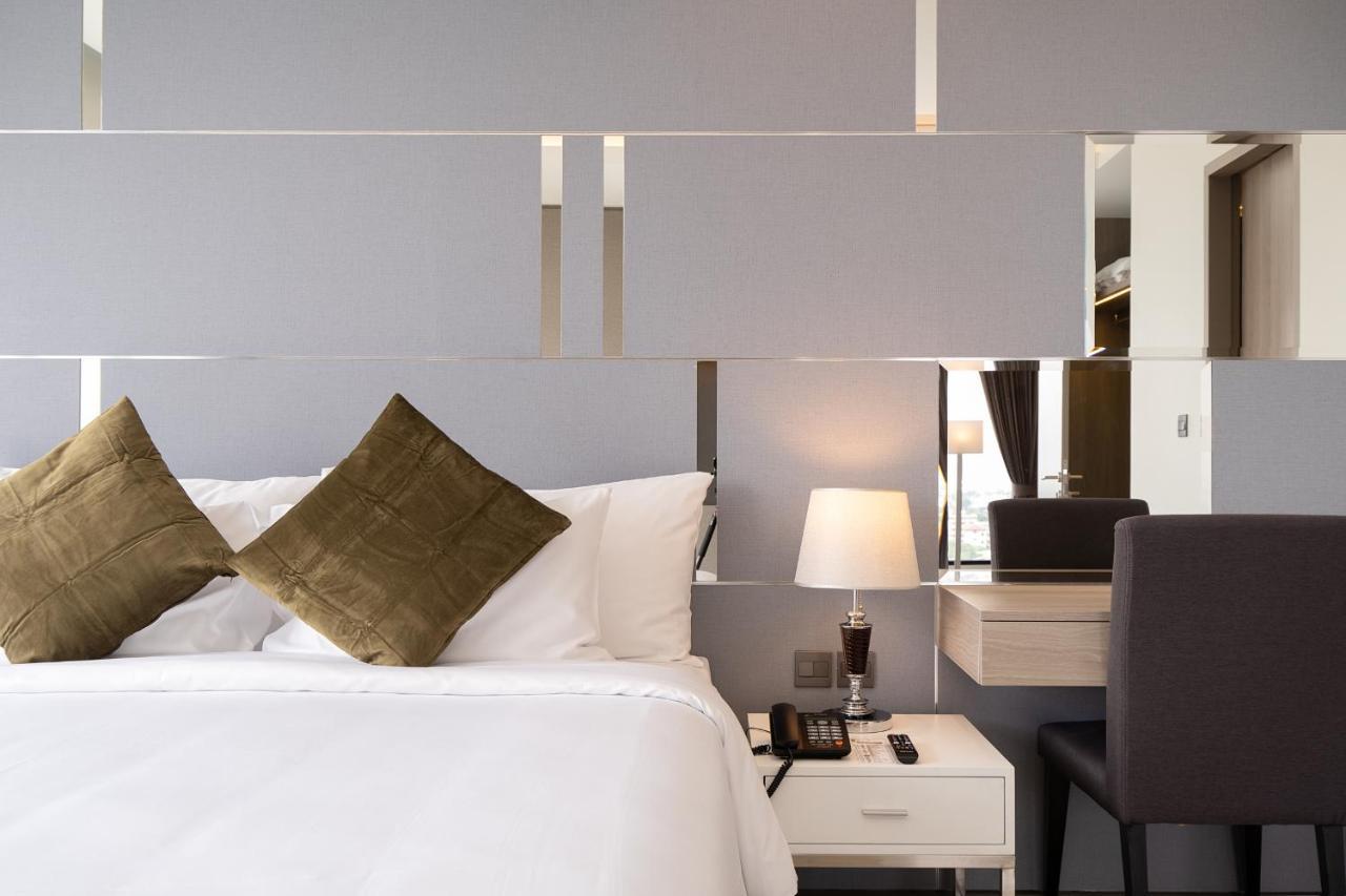 Thaya Hotel Бангкок Экстерьер фото