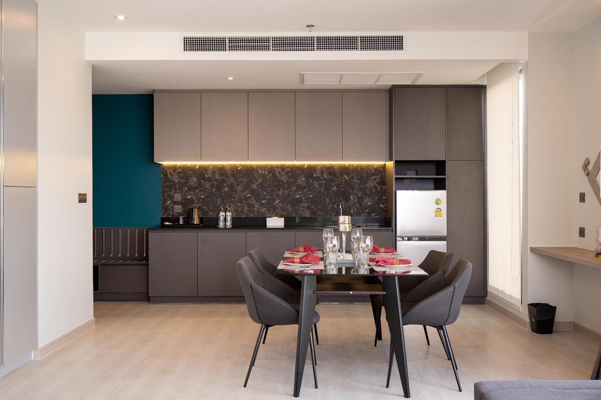 Thaya Hotel Бангкок Экстерьер фото