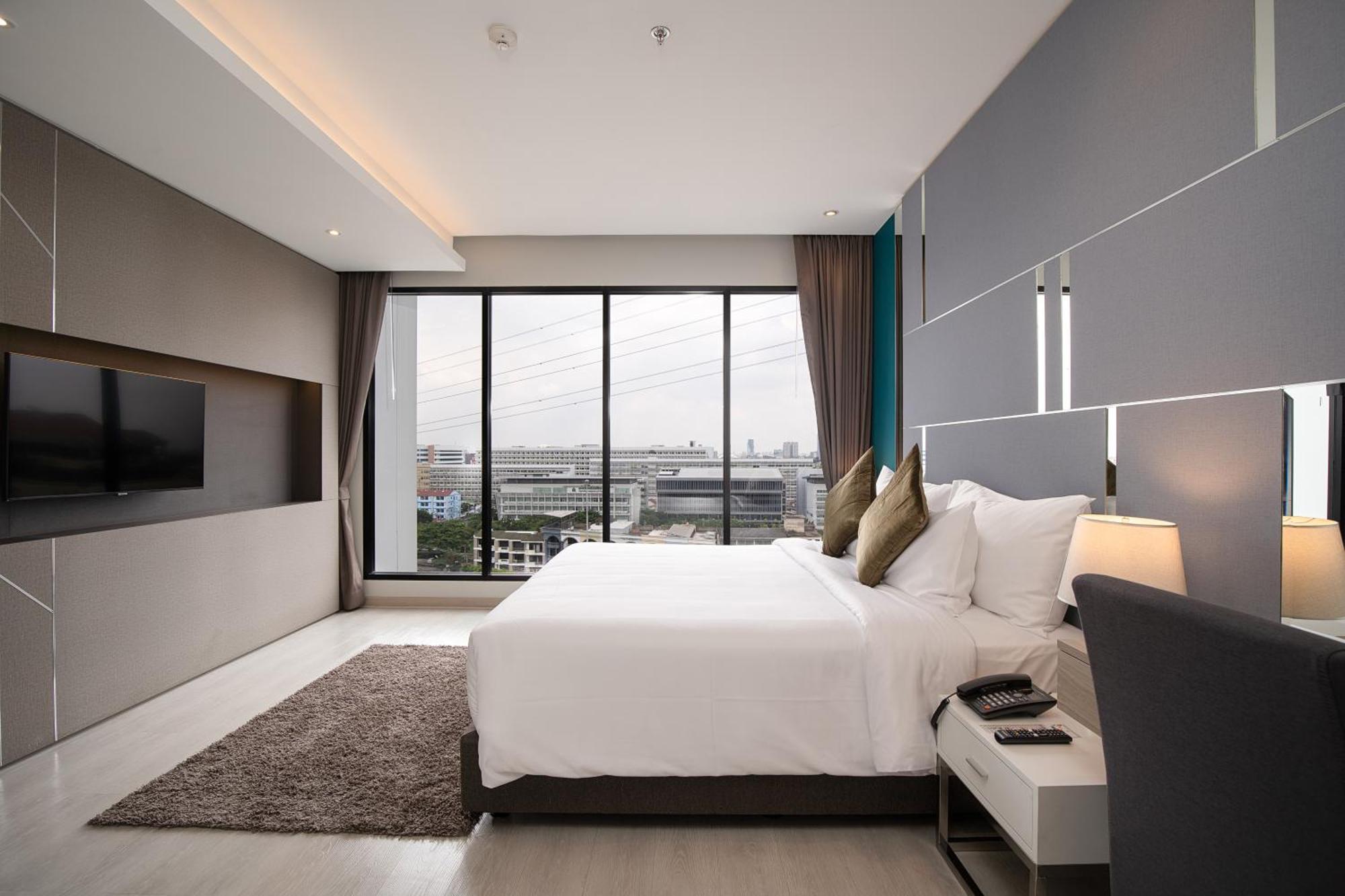 Thaya Hotel Бангкок Экстерьер фото